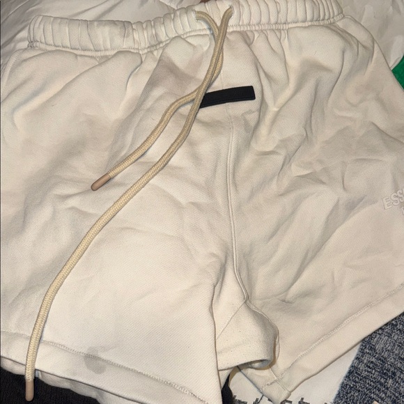 Essential - Picture 1 of 5